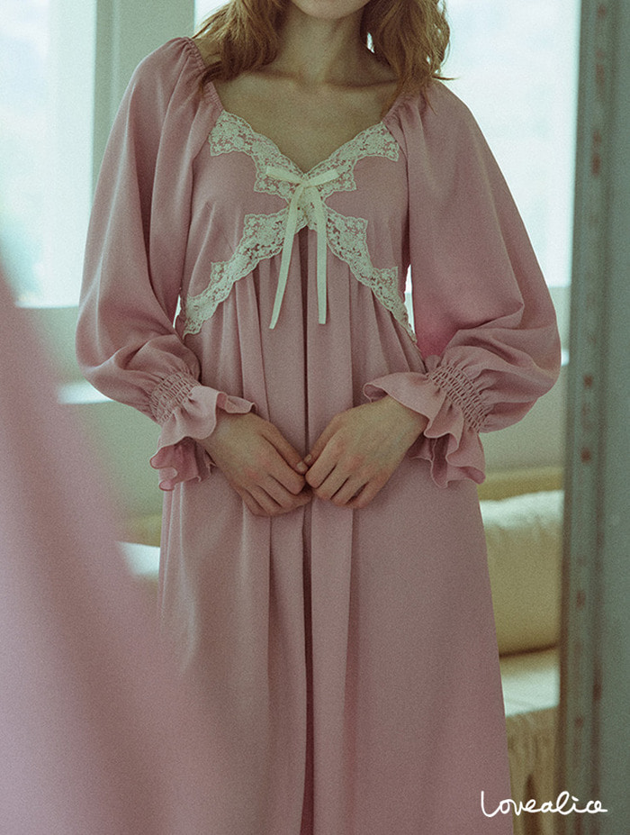 (여성) 로레인 샤머즈 브이넥 긴팔원피스 잠옷 핑크